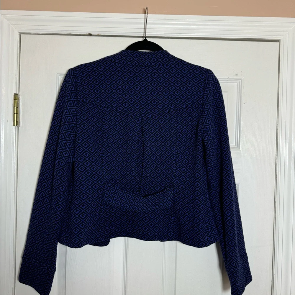 Geometric Patterned Blue Jacket - Picture 3 of 3